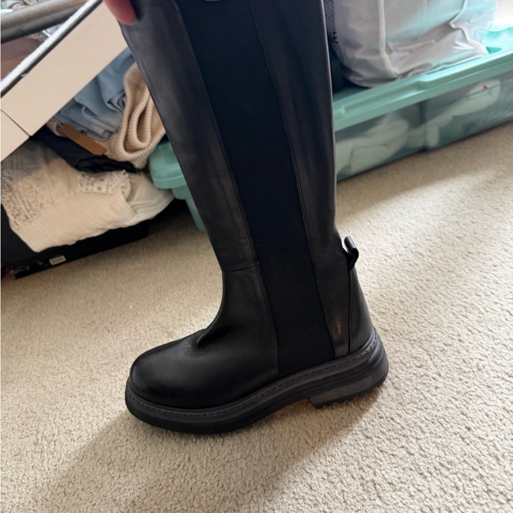 Black Knee-High Women's Boots